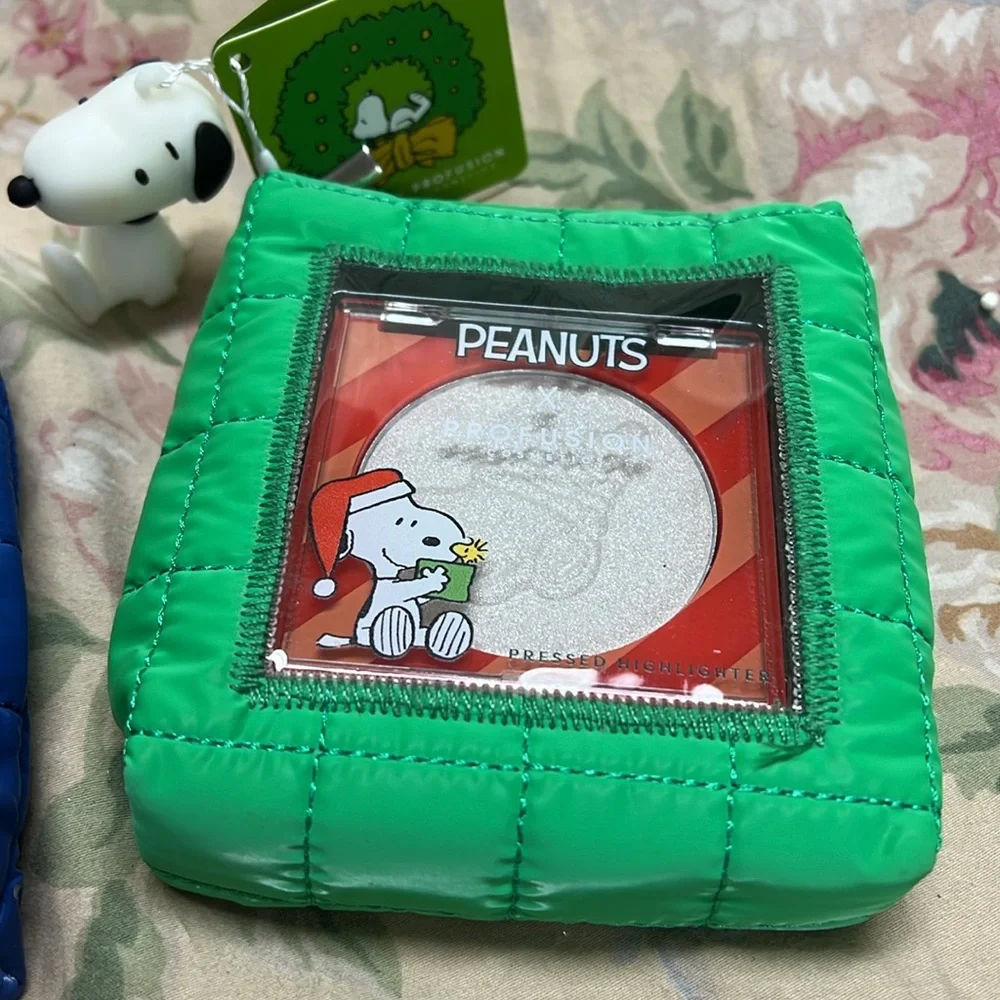 Peanuts, X profusion, cosmetics Chrome topper set & highlighter